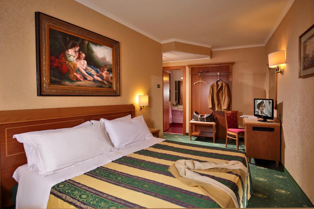 Colonna Hotel Фраскаті Екстер'єр фото