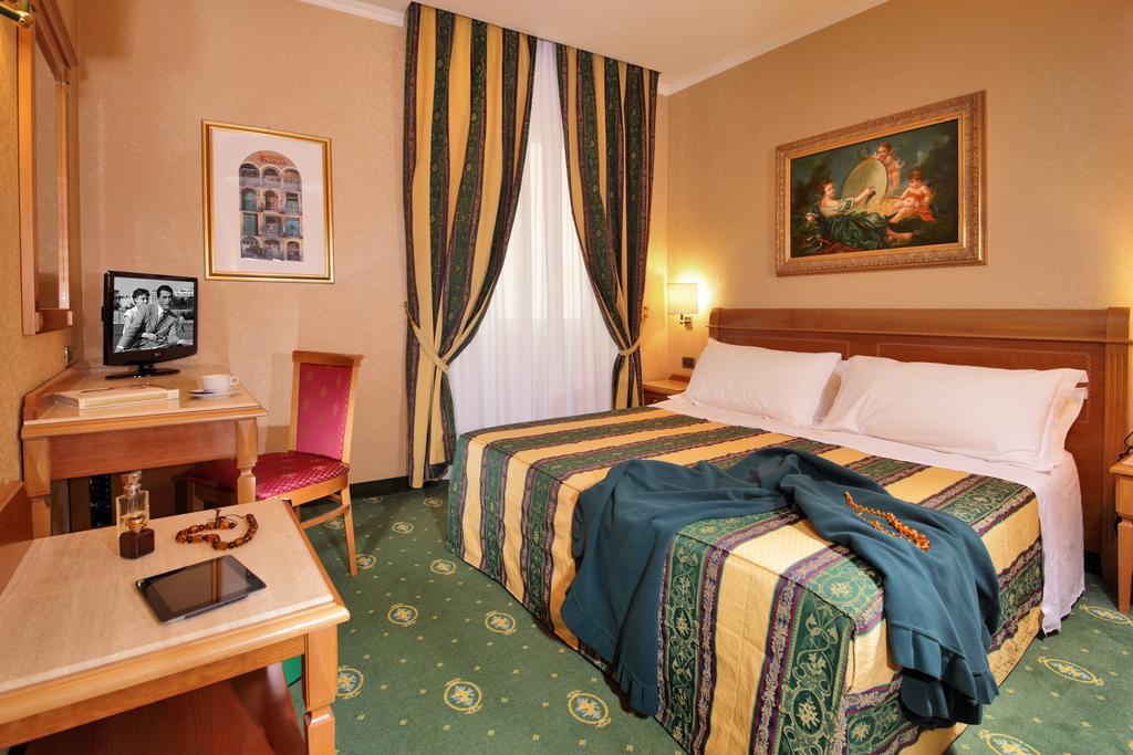 Colonna Hotel Фраскаті Екстер'єр фото