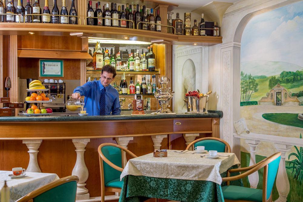 Colonna Hotel Фраскаті Екстер'єр фото
