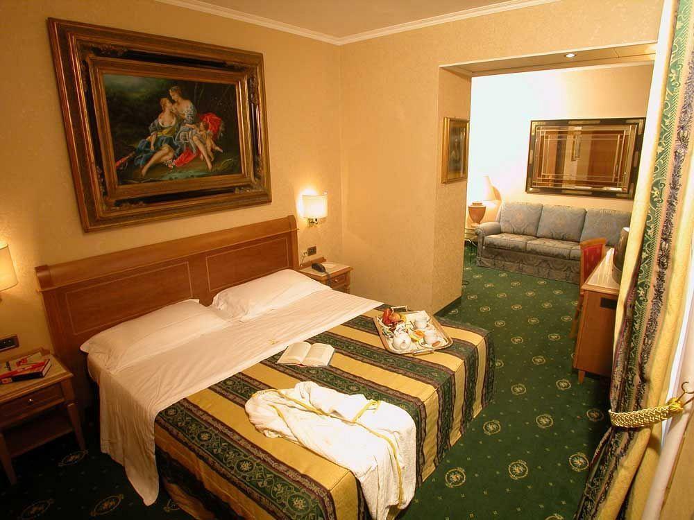 Colonna Hotel Фраскаті Екстер'єр фото